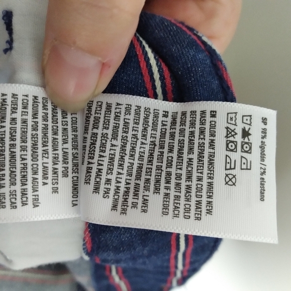 American Eagle Dark Wash Denim Hi Rise Mini Skirt with Raw Hem Size 6 - Picture 11 of 13